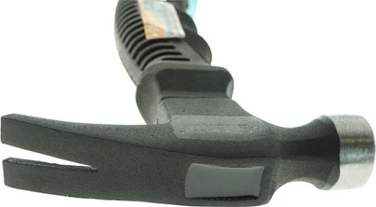 Молоток Sturm 1010-72-FB0250 гвоздодер, черная обрезин. рукоятка, 250гр.