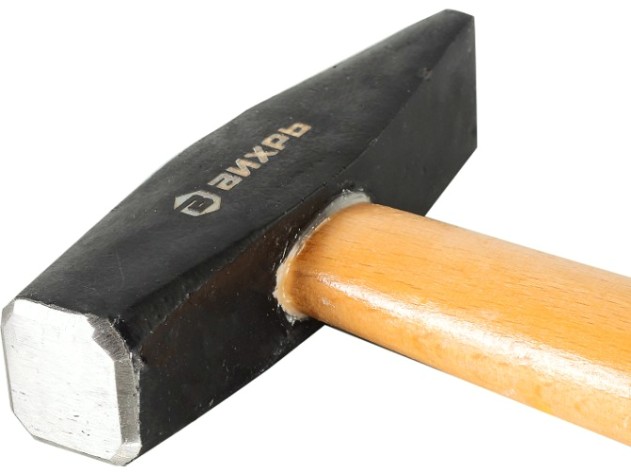 Молоток ВИХРЬ 400гр. квадратный боек, деревянная ручка [73/6/8/2]