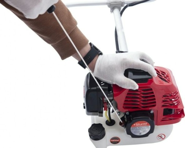 Мотокоса Sturm BT9552