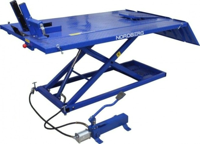 Мотоподъемник NORDBERG N4M4 платформенный, пневмогидравлический 680 кг