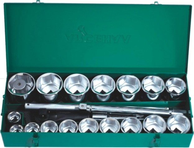 Набор инструментов АРСЕНАЛ 22 предмета для грузовиков [8144650]