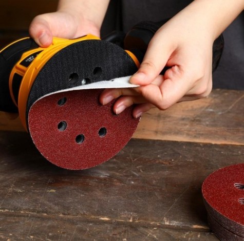 Набор шлифовальных кругов DEKO SD150 150 шт. [065-0671]