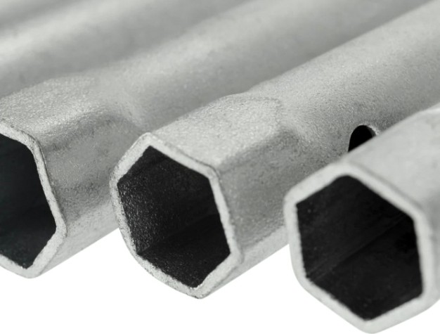 Набор трубчатых ключей REXANT 12-5872-2 6х22мм, вороток, оцинкованные, 10 шт