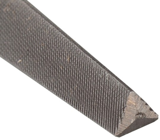 Напильник ВИХРЬ трехгранный 200 мм деревянная рукоятка [73/6/4/3]