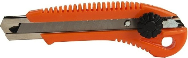 Нож для строительных работ Sturm 1076-04-P1 с выдвижным лезвием, 150мм
