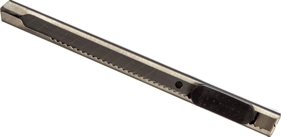 Нож для строительных работ Sturm 1076-06-10 с автофиксацией, нержавеющ. корпус и полотно, 9мм
