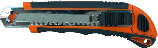 Нож для строительных работ Sturm 1076-08-05 18мм, автомат. смена лезвий, 3 лезвия, доп. фиксат