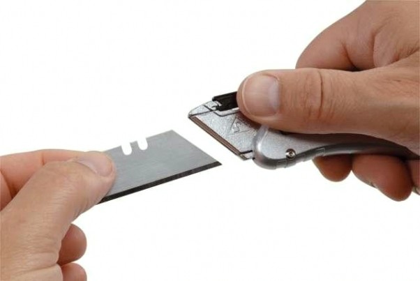 Нож STANLEY QuickSlide POCKET KNIFE 0-10-810 с выдвижным лезвием [0-10-810]