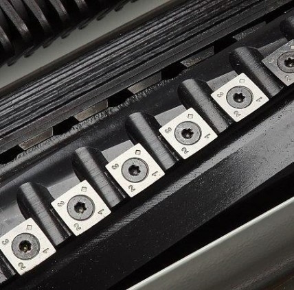 Нож строгальный BELMASH RN081A 15x15x2,5 мм, R150, FK08 Нож строгальный BELMASH RN081A 15x15x2,5 мм, R150, FK08