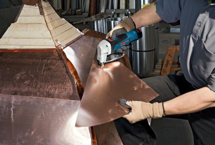 Ножницы аккумуляторные BOSCH GSC 12V-13 листовые без АКБ и ЗУ [0601926105]