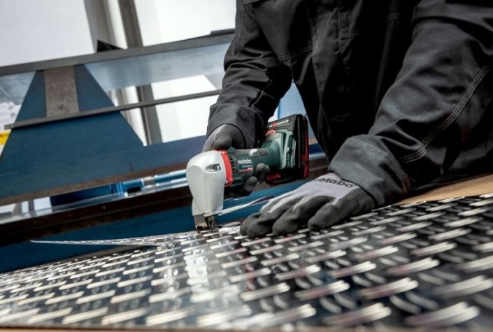 Ножницы аккумуляторные METABO SCV 18 LTX BL 1.6 без АКБ и ЗУ [601615850]