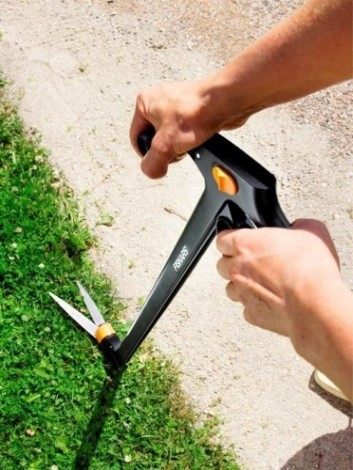 Ножницы для травы FISKARS 1000590