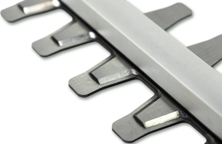 Ножницы-кусторез аккумуляторные CHAMPION HTB400