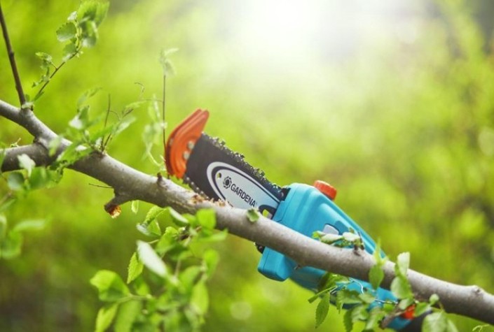 Ножницы-кусторез аккумуляторные телескопические GARDENA THS 20/18V [14770-20.000.00]