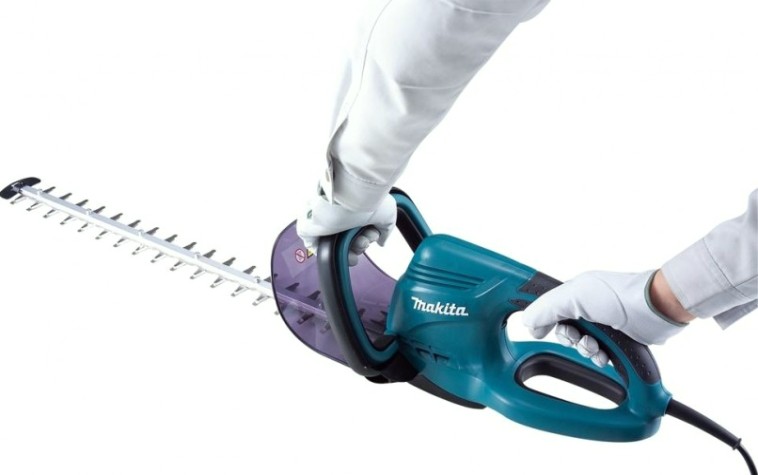 Ножницы-кусторезы электрические MAKITA UH 4570 длина лезвия 450 мм [UH4570]