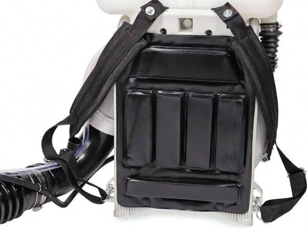 Опрыскиватель бензиновый CHAMPION PS157