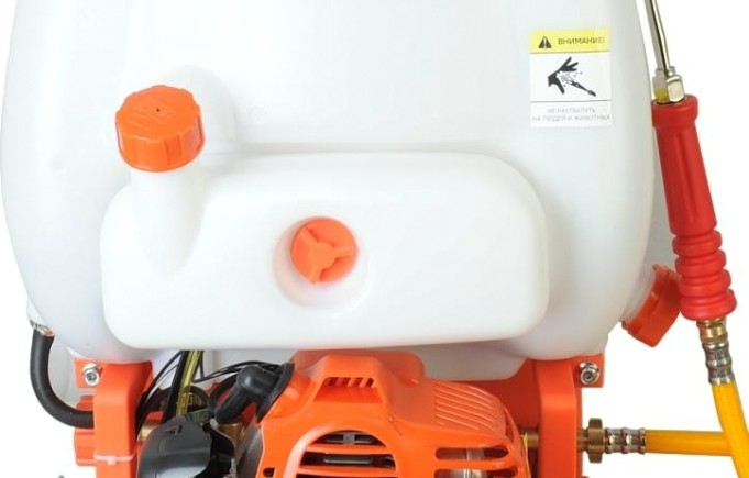 Опрыскиватель бензиновый Sturm GS8215G