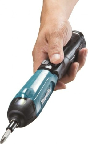 Отвертка аккумуляторная MAKITA DF 001 DW [DF001DW]