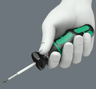 Отвертка динамометрическая WERA 300 IP 6 IP 0,6 Nm WE-028040 [WE-028040]