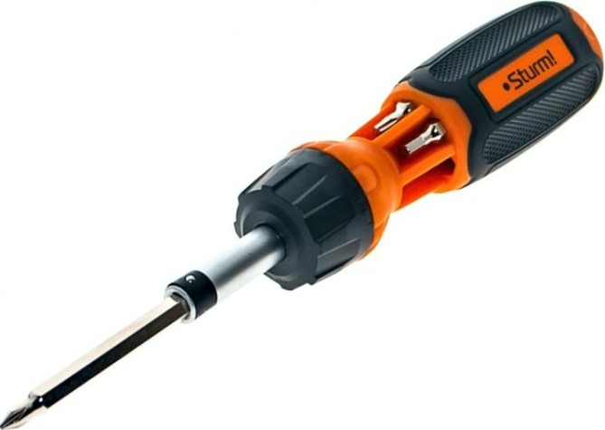 Отвертка с битами Sturm 1040-08-SS9 в комплекте 6 бит двухсторонних Отвертка с битами Sturm 1040-08-SS9 в комплекте 6 бит двухсторонних