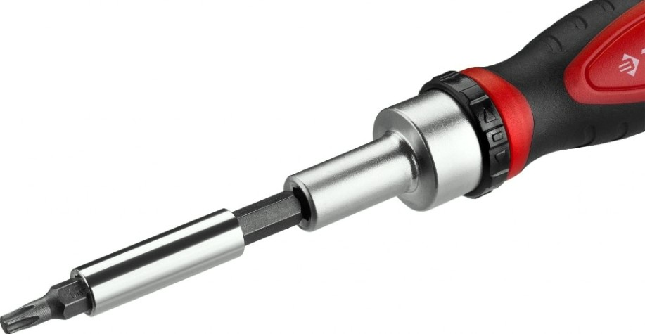 Отвертка с битами ЗУБР ПРОФЕССИОНАЛ компакт-37 набор: реверсивная насадками 37 шт [25164-H37]