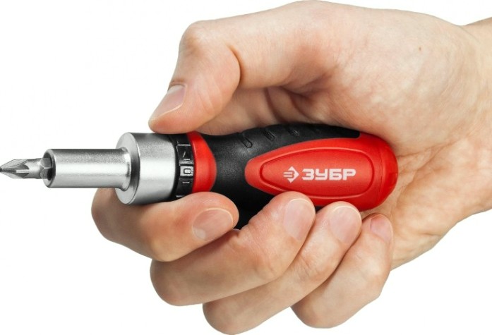 Отвертка с битами ЗУБР ПРОФЕССИОНАЛ компакт-37 набор: реверсивная насадками 37 шт [25164-H37]