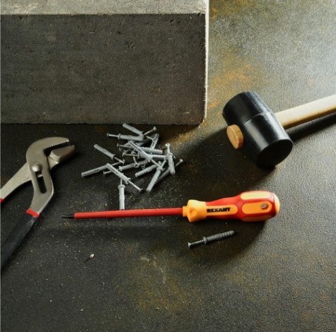 Отвертка шлицевая REXANT SL6х150 мм диэлектрическая до 1000В [12-4714]