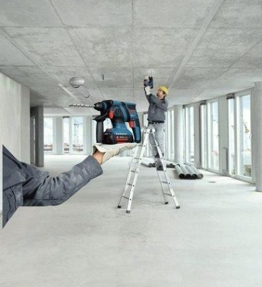 Перфоратор аккумуляторный BOSCH GBH 36 V-EC Compact бесщеточный [0611903R02] 2х1,3Ач, кейс