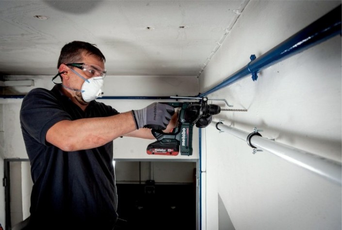 Перфоратор аккумуляторный METABO BH 18 LTX BL 16 2х2.0 Ач [600324500]