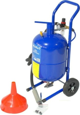 Пескоструйный аппарат AE&T T06505 19 л