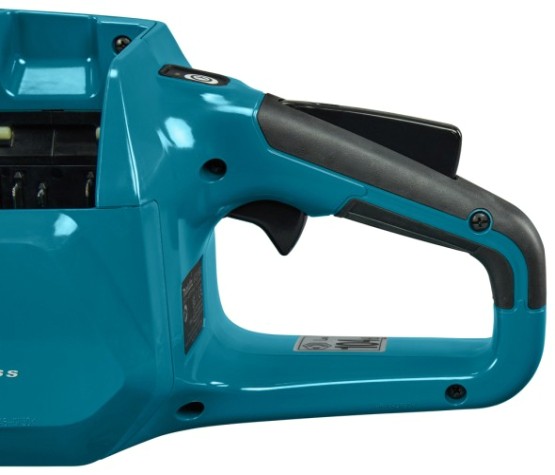 Пила цепная аккумуляторная MAKITA UC015GZ01