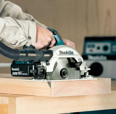 Пила циркулярная аккумуляторная MAKITA DHS 660 Z с бесщеточным двигателем без, АКБ и ЗУ [DHS660Z]