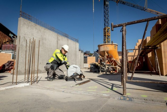 Пила монтажная сетевая METABO CS 22-355 [601786000]