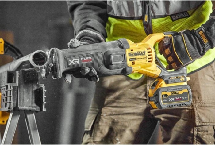 Пила сабельная аккумуляторная DeWALT DCS 386 NT FLEXVOLT, бесщеточная, без АКБ и ЗУ [DCS386NT-XJ]