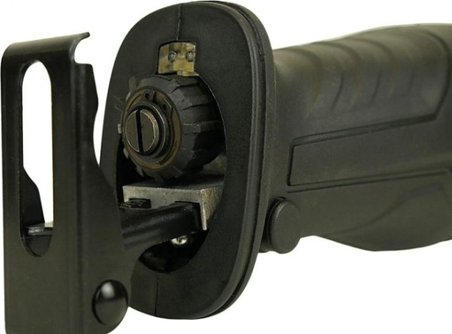 Пила сабельная Sturm RS8810