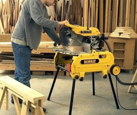 Пила торцовочная сетевая DeWALT D 27107 [D27107-QS]