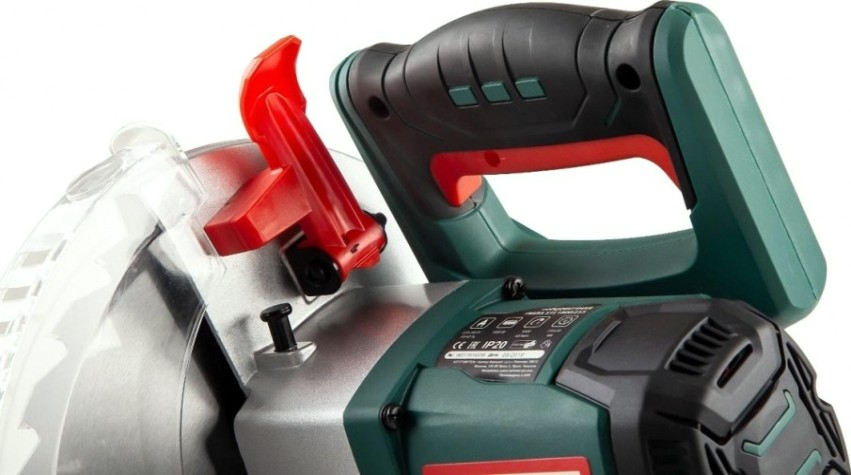 Пила торцовочная сетевая Hammer STL1800/255 [175-016]