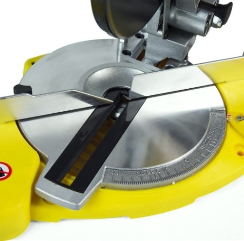 Пила торцовочная сетевая Kolner KМS 210/1400 [кн210-1400кмс]