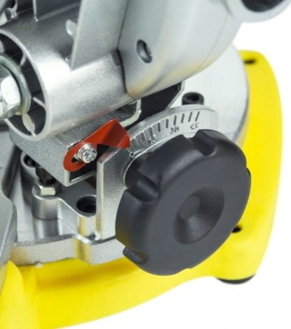 Пила торцовочная сетевая Kolner KМS 210/1400 [кн210-1400кмс]