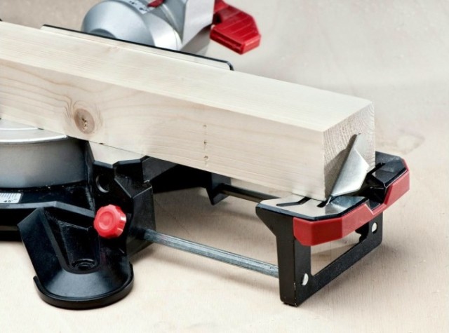 Пила торцовочная сетевая METABO KGS 216 M [613216000]