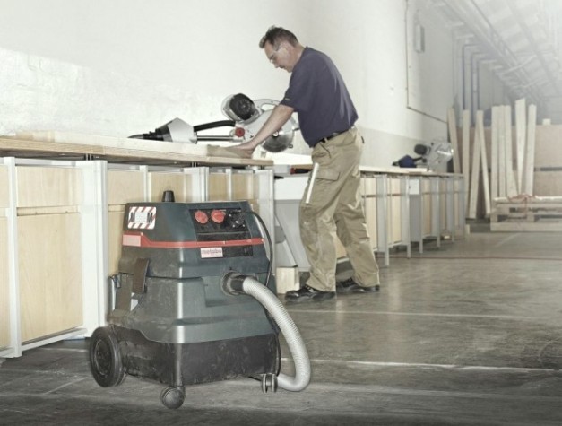 Пила торцовочная сетевая METABO KGS 254 I Plus [0102540200]