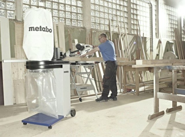 Пила торцовочная сетевая METABO KGS 254 I Plus [0102540200]