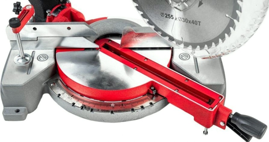 Пила торцовочная сетевая P.i.t. PCM255-C2