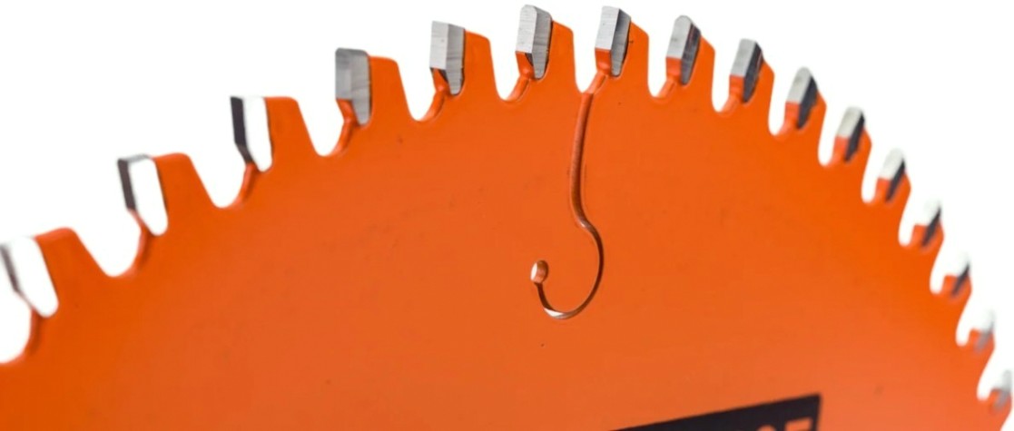 Пильный диск по алюминию СМТ 210x1.8/1.2x30Z64T CGNEG-6° [276.210.64M]