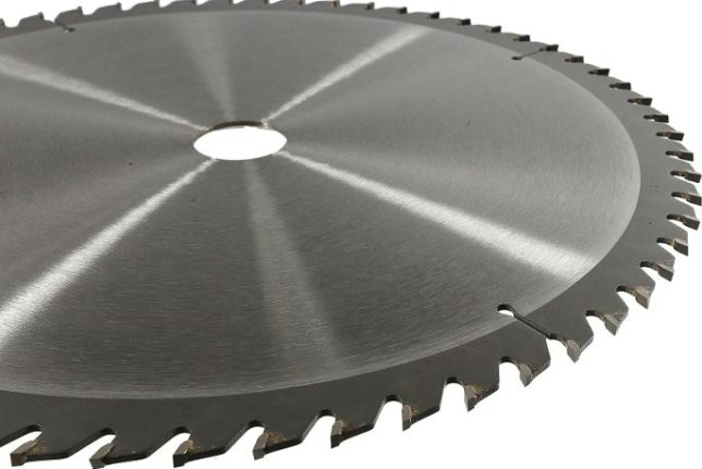 Пильный диск по дереву Sturm 9020-305-30-60T 305x30x60 зубьев, твердосплавные напайки