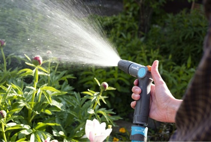 Пистолет-распылитель PLANTIC 39363-01 Light регулируемый Пистолет-распылитель PLANTIC 39363-01 Light регулируемый