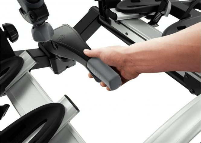 Платформа на фаркоп THULE VeloCompact для 3-х велосипедов 926002 [926002]