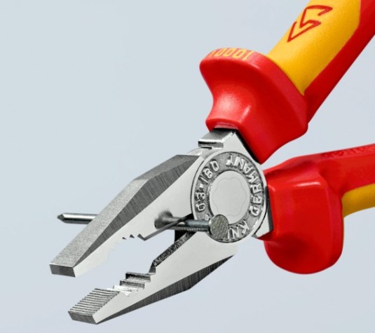Плоскогубцы диэлектрические KNIPEX KN-0306180TBK комбинированные VDE, 180 мм