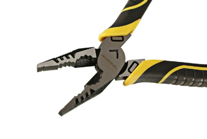 Плоскогубцы HANSKONNER HK1020-02-1-225 225мм.