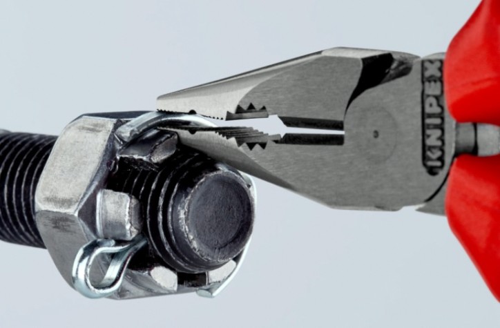 Плоскогубцы KNIPEX KN-0822145TBK комбинированные остроконечные с удлиненными губкам